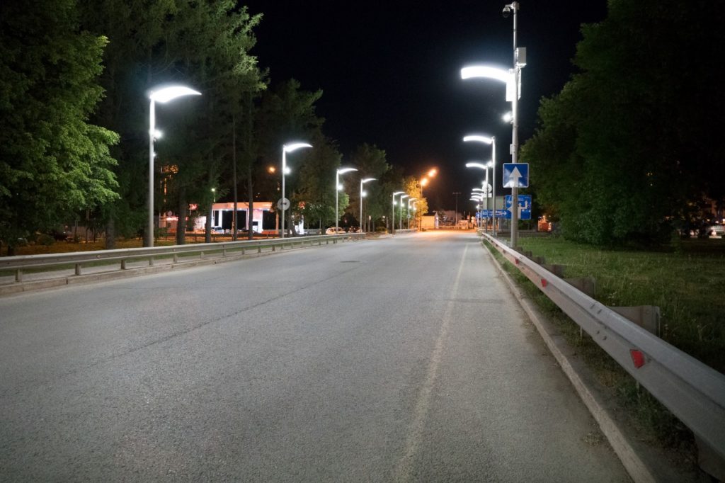 Освещение дороги к аэропорту